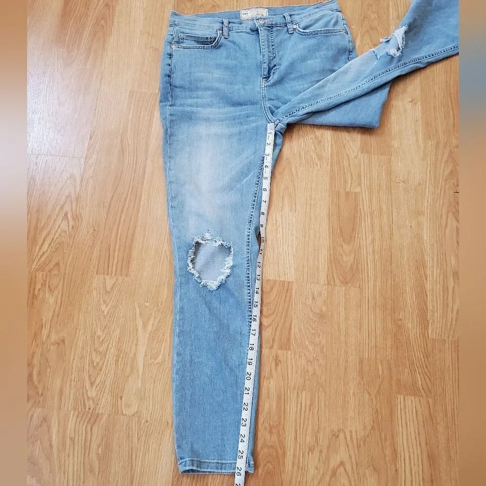 Free People High Rise Busted Knee Skinny Jeans - size 31